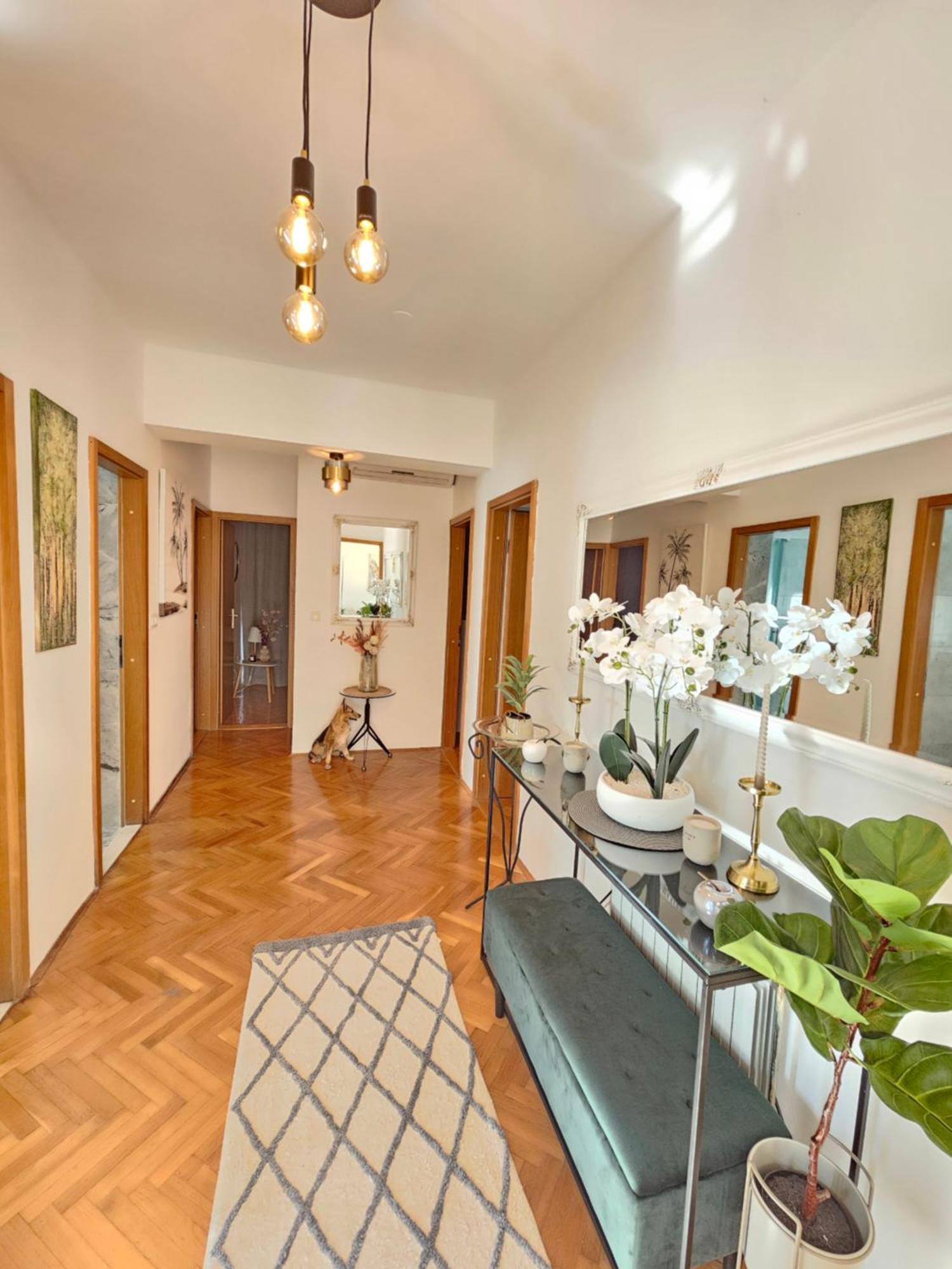 Miro Apartment *